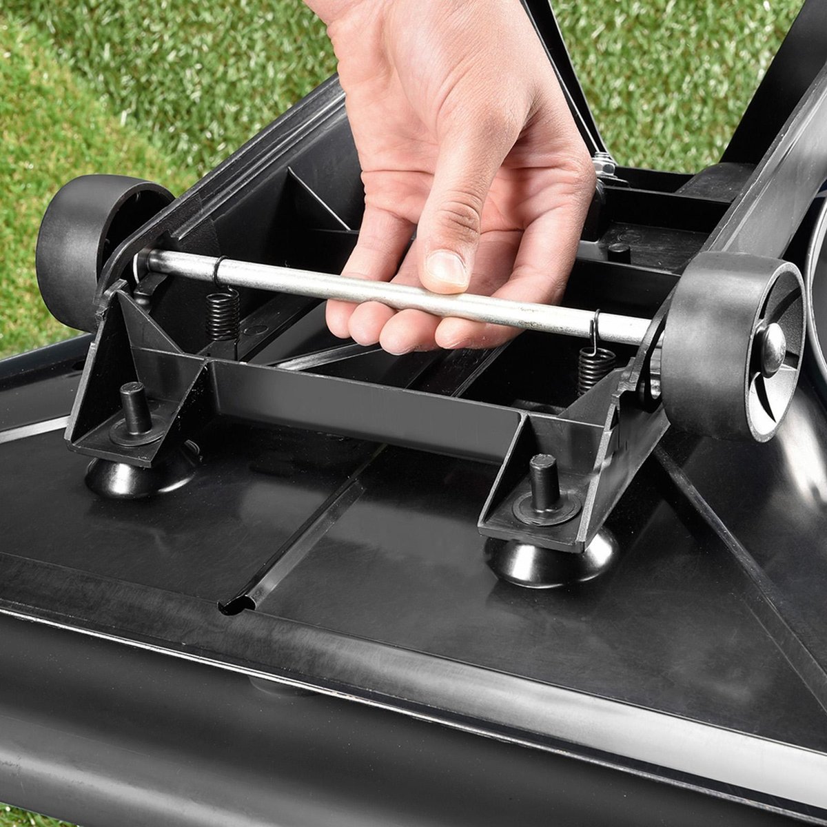 Ozito Garden Vacuum - 480mm - Metal/Plastic - 10:1 Mulching Ratio