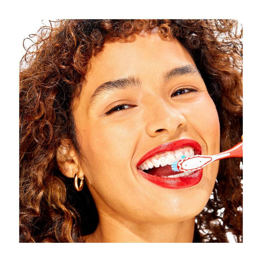Colgate Optic White Luminous Express Teeth Whitening Toothpaste 2% Hydrogen Peroxide - 125g