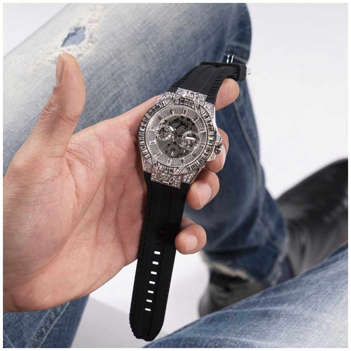 GUESS Dynasty Silver And Black Men's Watch GW0498G1