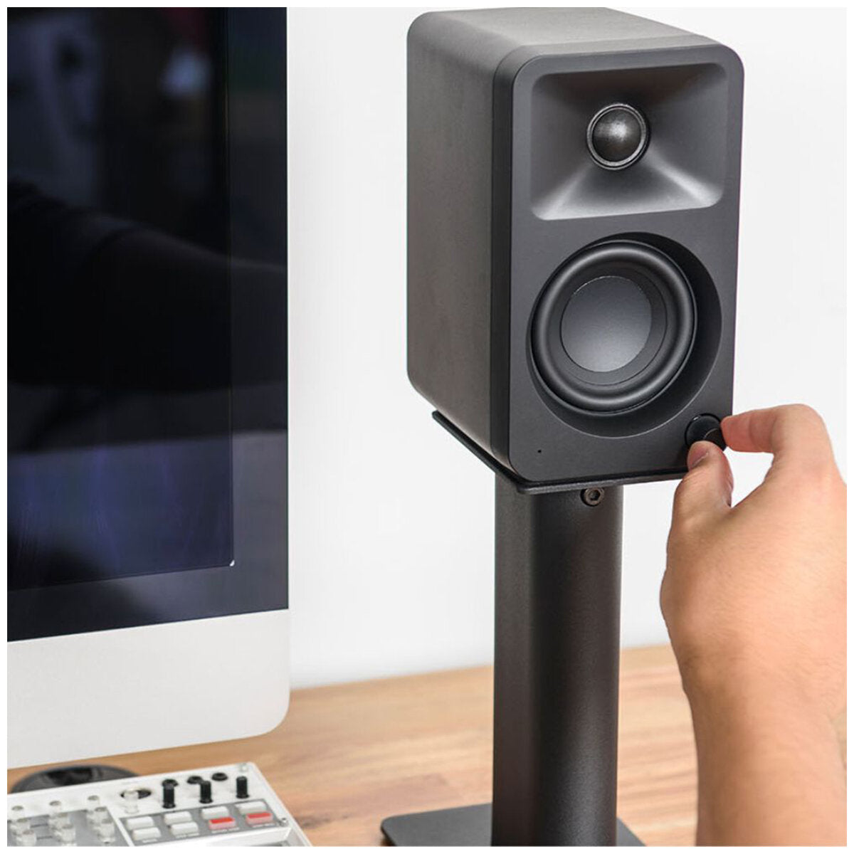 Kanto Ora 100W Powered Desktop Computer Speakers Black KO-ORA-1