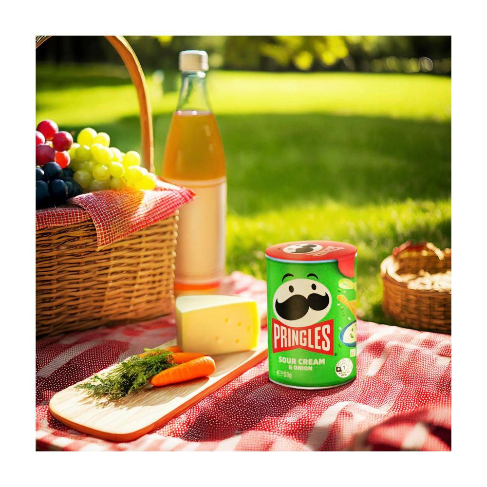 Pringles Potato Chips Sour Cream & Onion - 53g