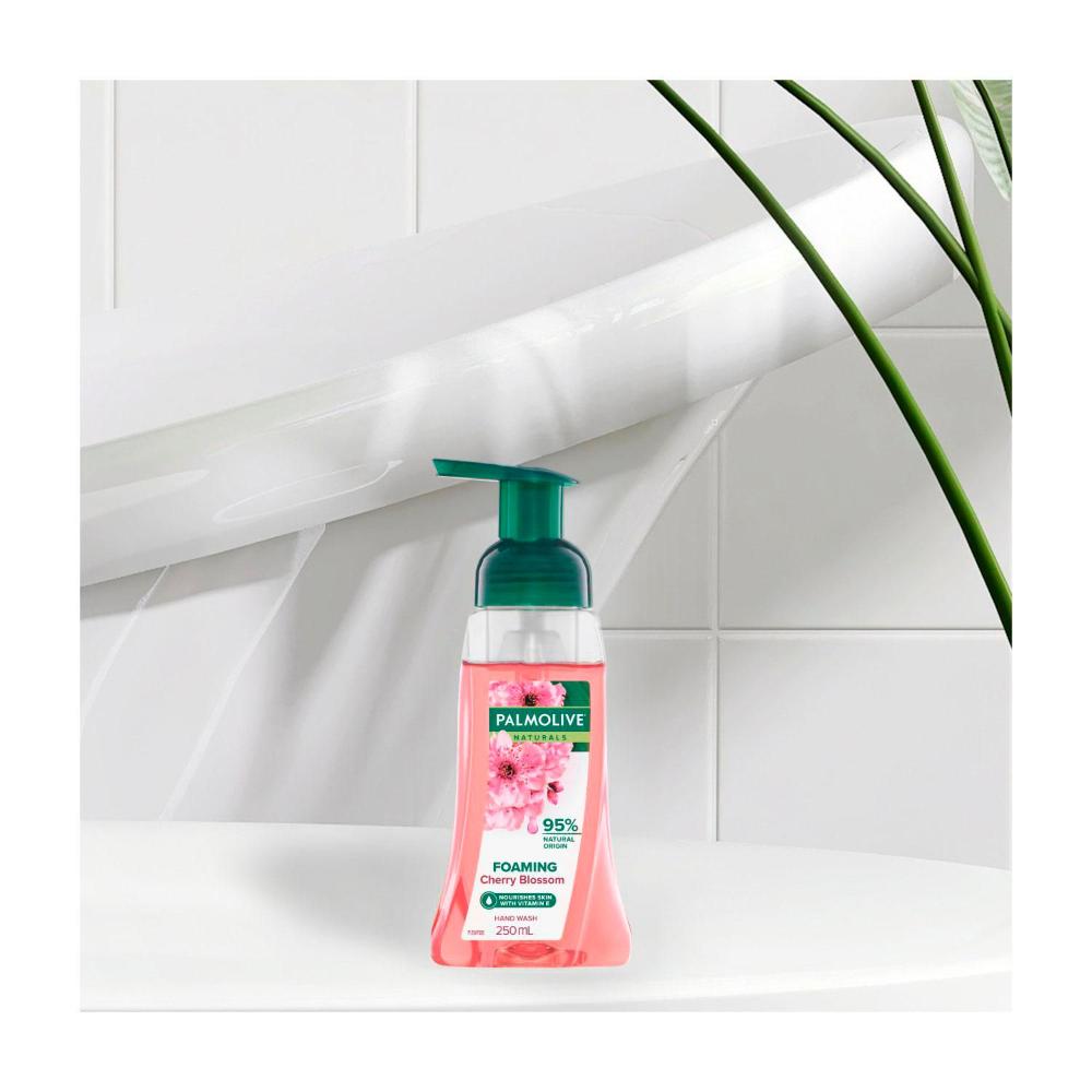 Palmolive Naturals Foaming Hand Wash Japanese Cherry Blossom - 250mL