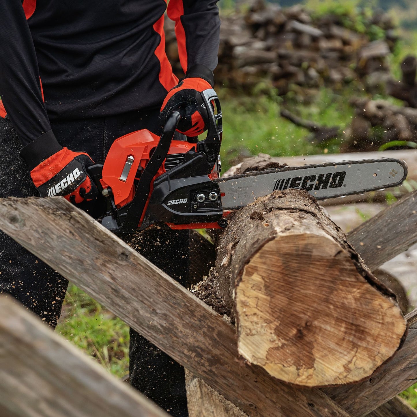 Echo Petrol Chainsaw - 350mm - 34.4cc