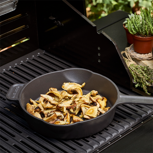 Matador Enamelled Cast Iron Skillet - 25.6cm