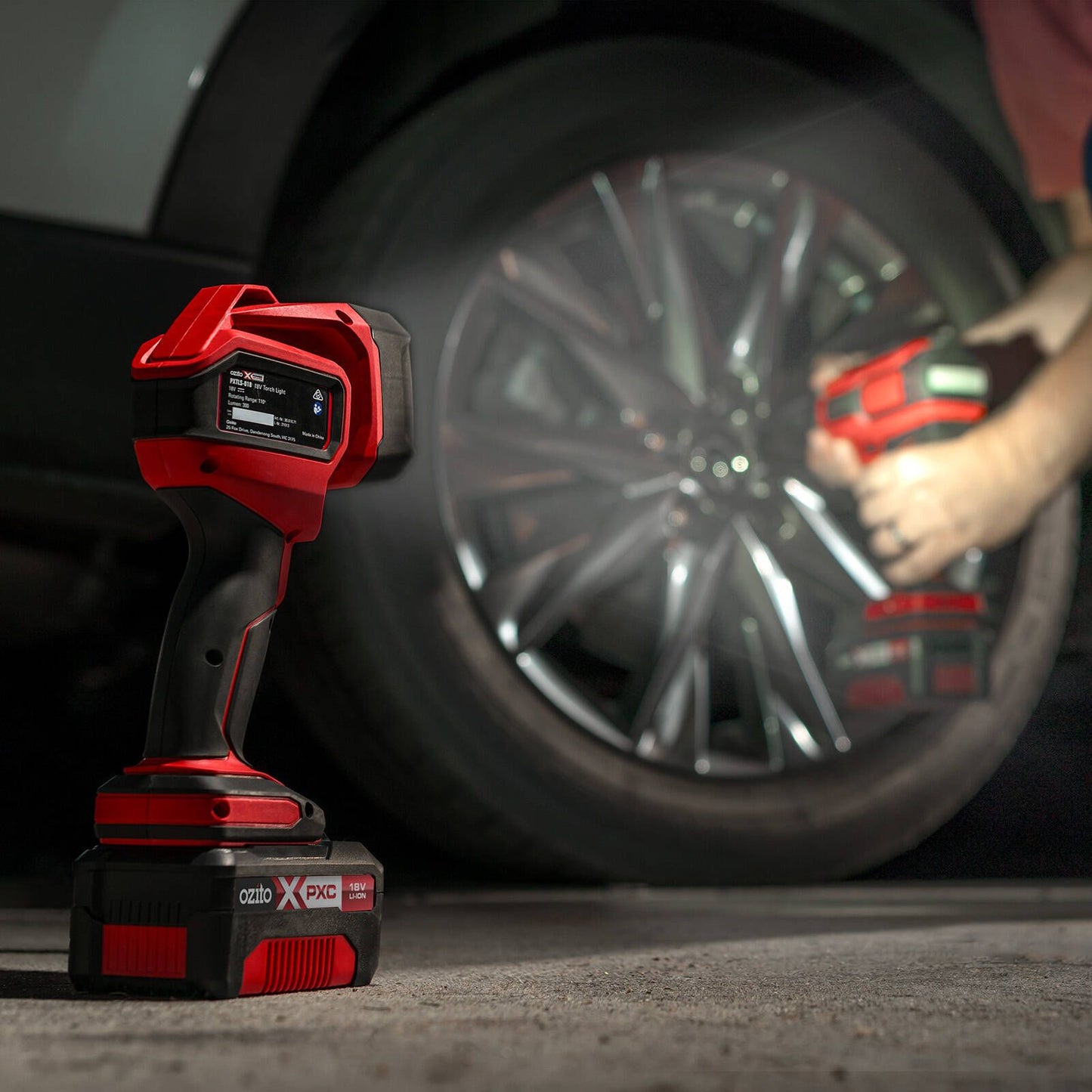Ozito PXC 18V Torch Light - 350 Lumens
