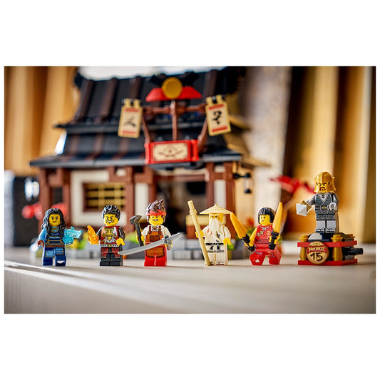 LEGO NINJAGO Four Weapons Blacksmith 15th Anniversary 71858 Black