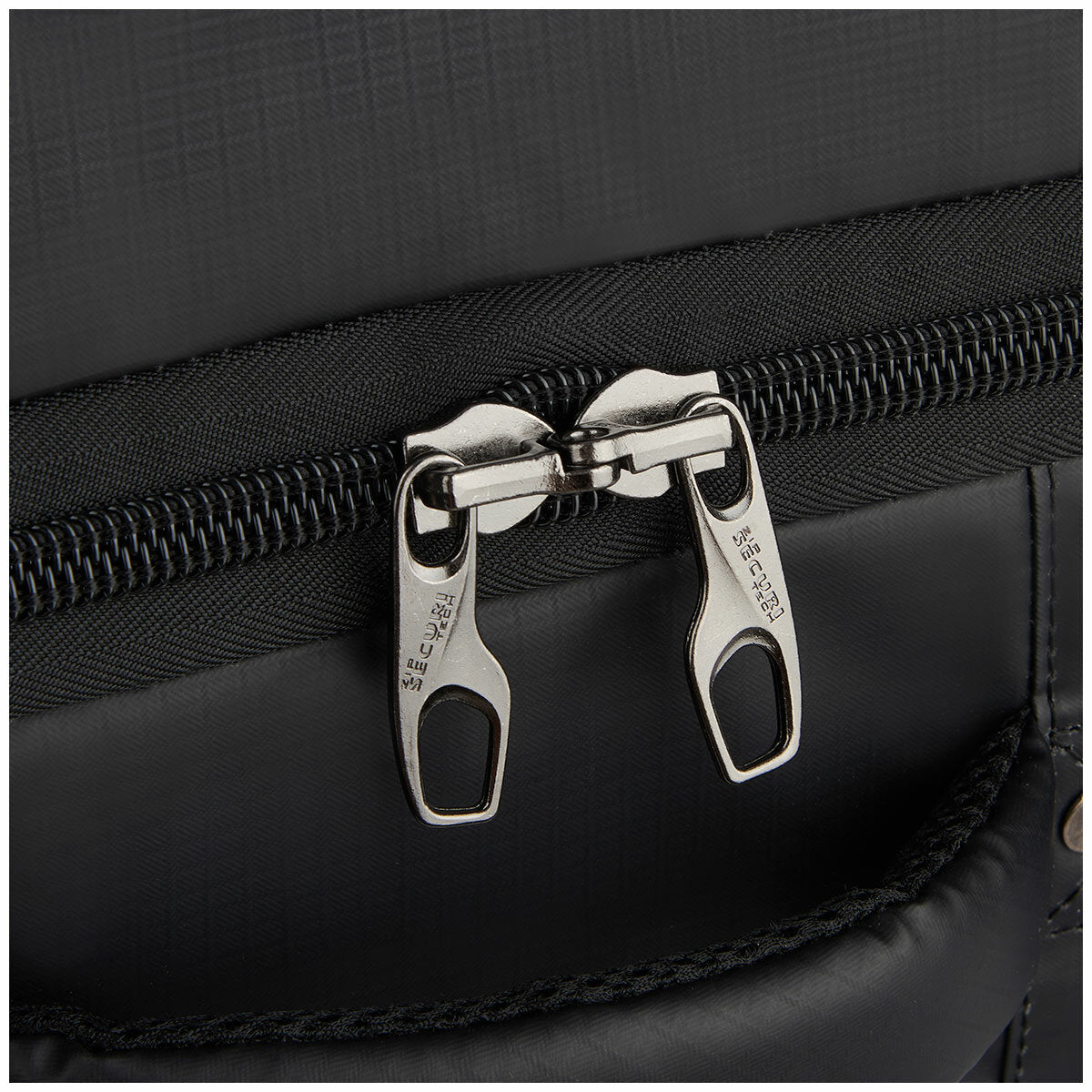 Delsey Raspail Wheeled Duffle Bag Black Polyester 64cm 55L