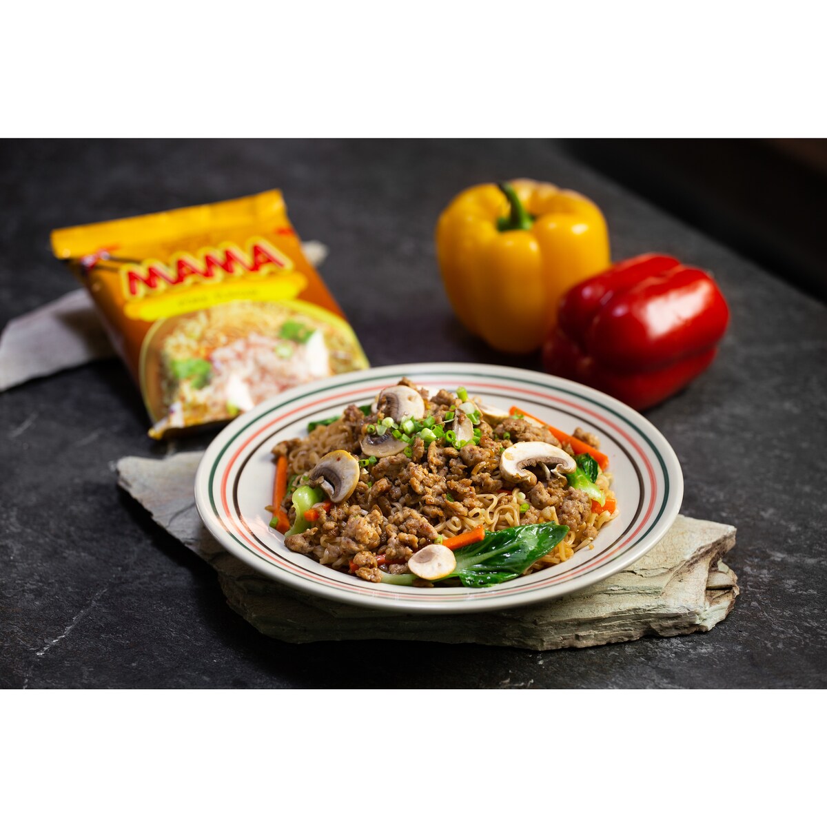 Mama Instant Noodles Jumbo Pack Pork Flavour 90g