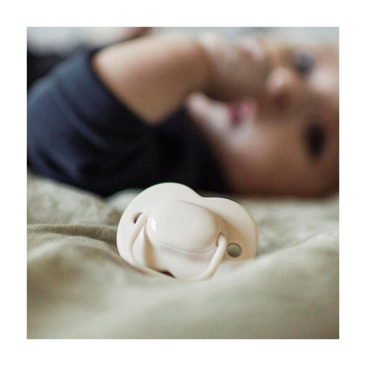 Tommee Tippee Baby Cherry Latex Dummy 2 Pack 18-36m - 2 pack