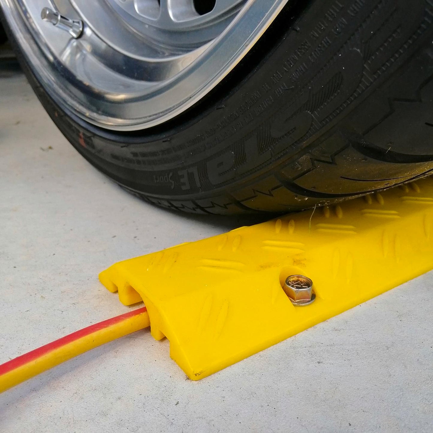Stahl Heavy Duty Cable Cover - 100mm x 1m