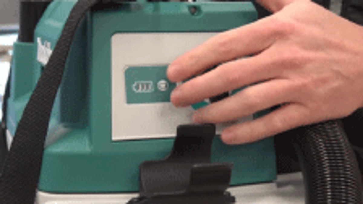 Makita Wet Dry Dust Extractor - 7.5L - Plastic - HEPA Filter