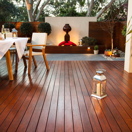 Feast Watson Wet Look Decking Oil 1L Water Based UV Resistant