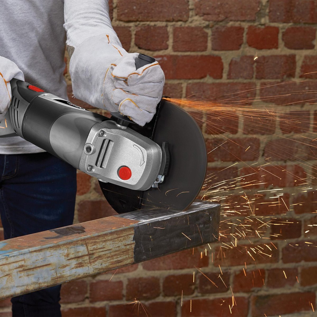 Ozito Angle Grinder - 230mm - Metal - 2350W Power