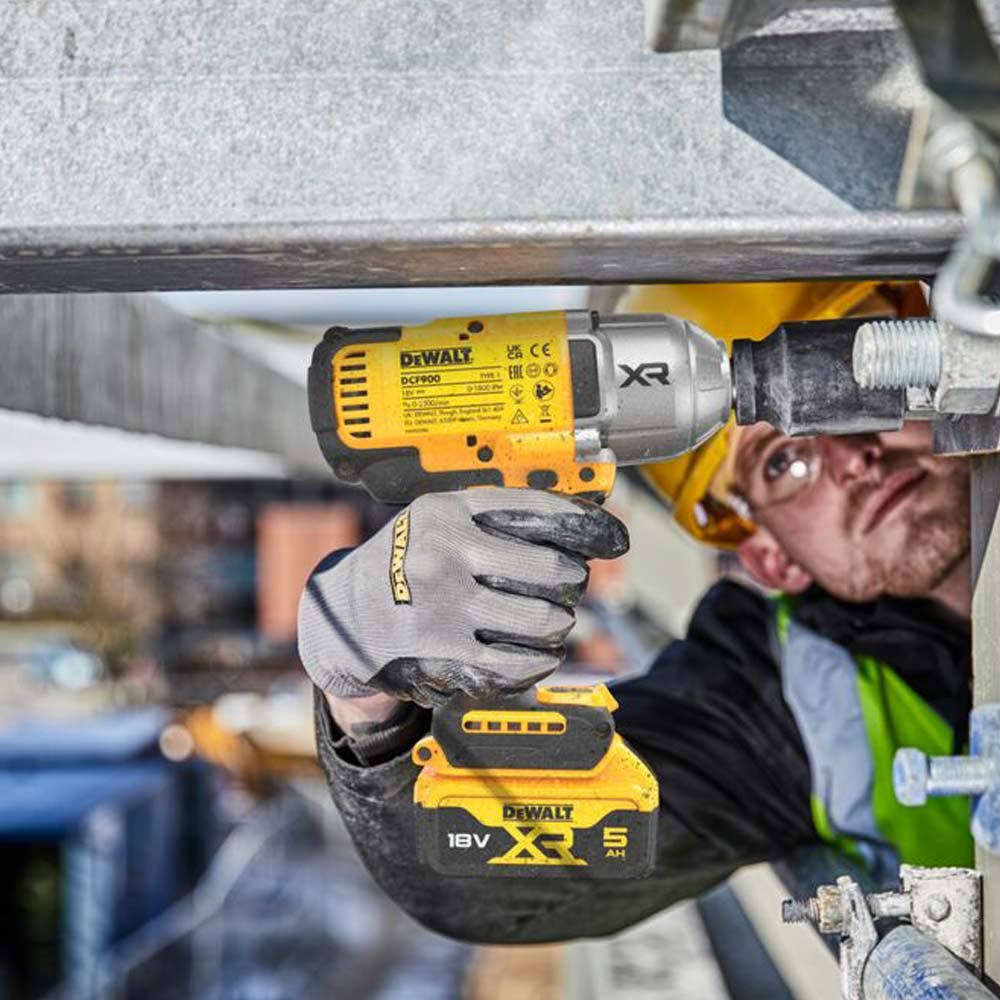 DEWALT 18V XR 1 2 High Torque Impact Wrench Skin DCF900N-XJ