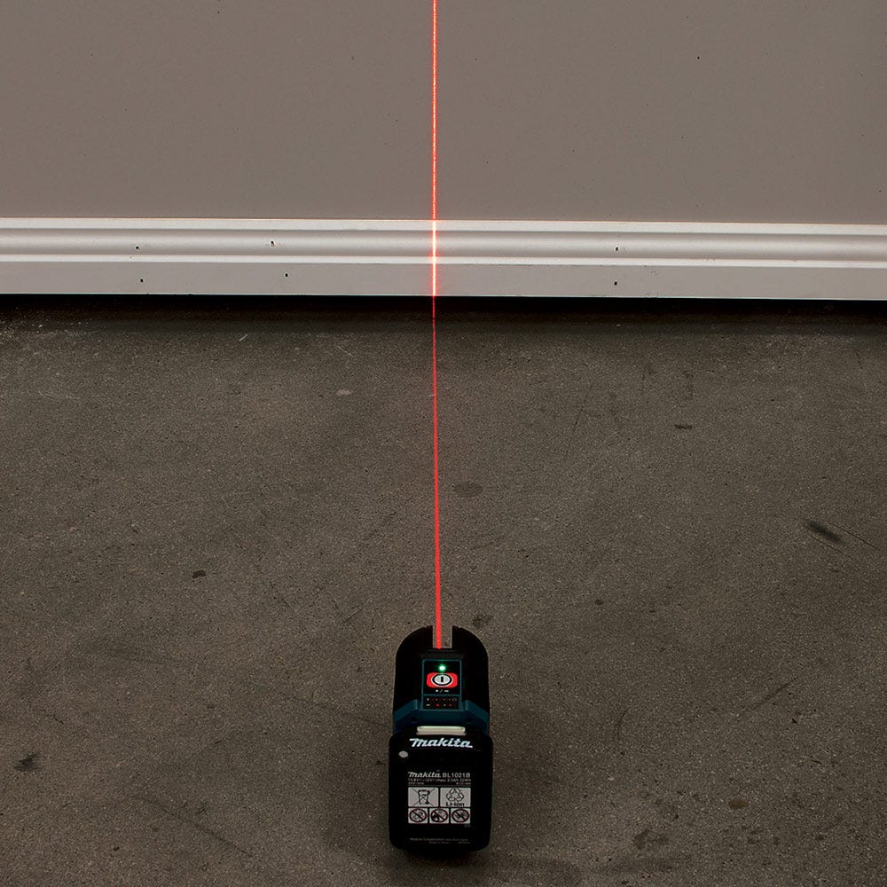 MAKITA 12V Red Crossline Laser Level SK105DZ