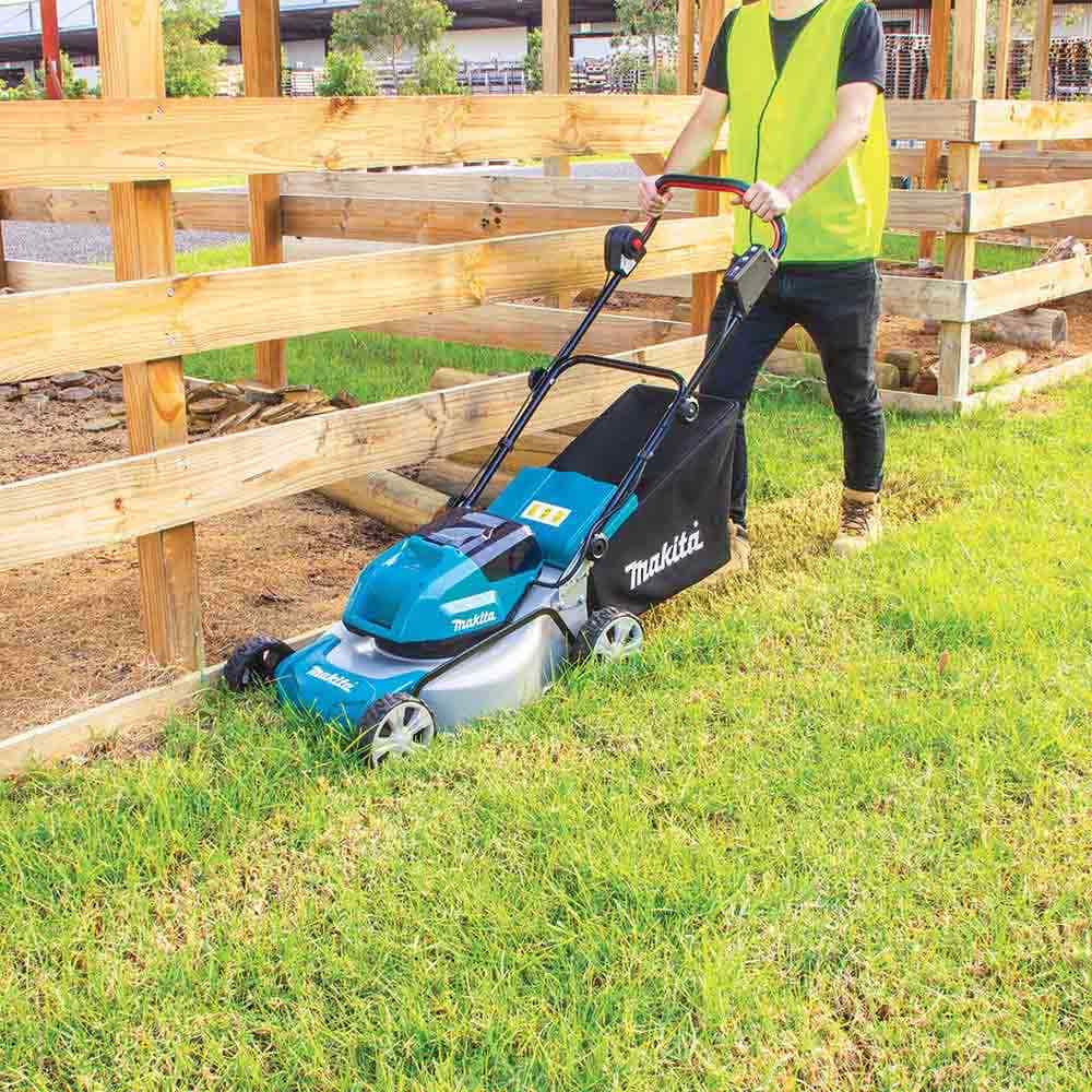 MAKITA 36V (18Vx2) 2 x 6.0Ah 460mm Lawn Mower Kit DLM464PG2