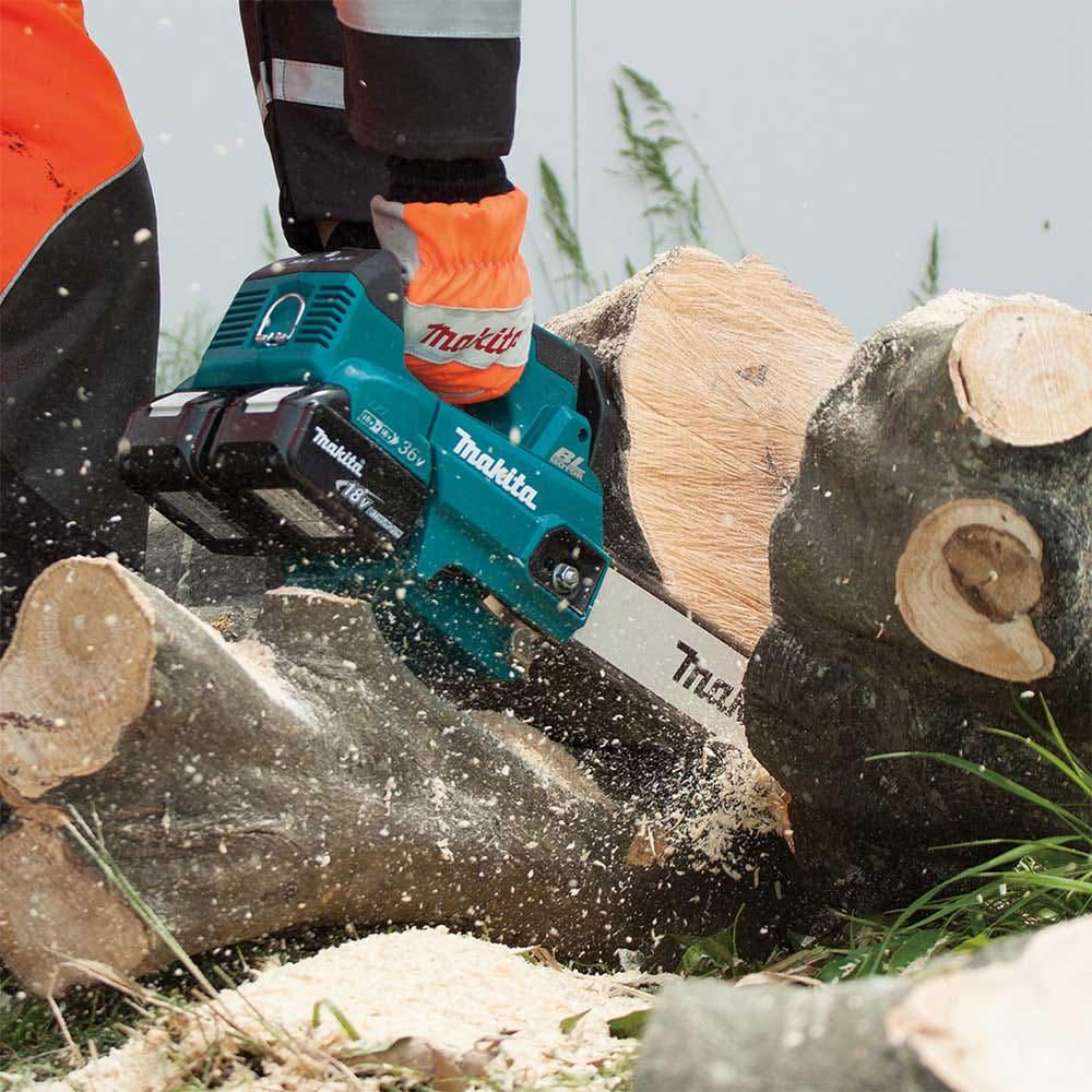 MAKITA 36V (18Vx2) Brushless 2 x 5.0Ah 300mm Top Handle Chainsaw Kit DUC306PT2