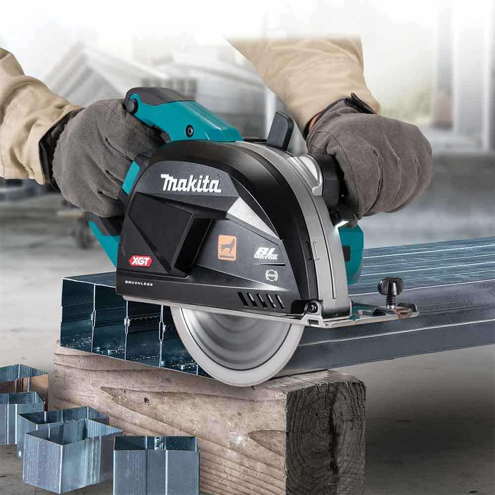 MAKITA 40V Max XGT Brushless 185mm Metal Cut Saw Skin CS002GZ