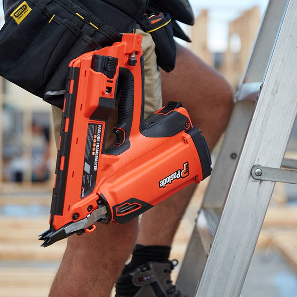PASLODE 2 x 2.2Ah 50-90mm FrameMaster PowerVent Gas Framing Nailer Kit B20580