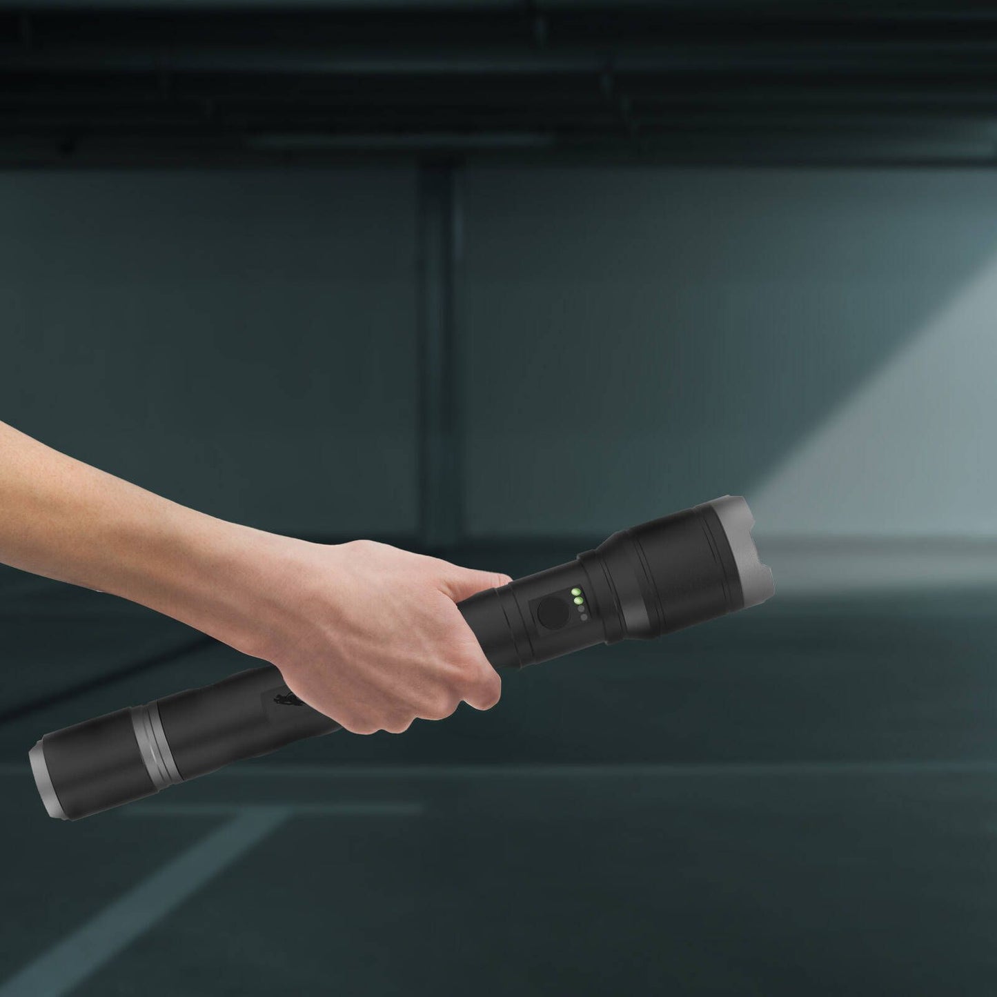Ironhorse Premium Hybrid Torch Flashlight - 4000lm