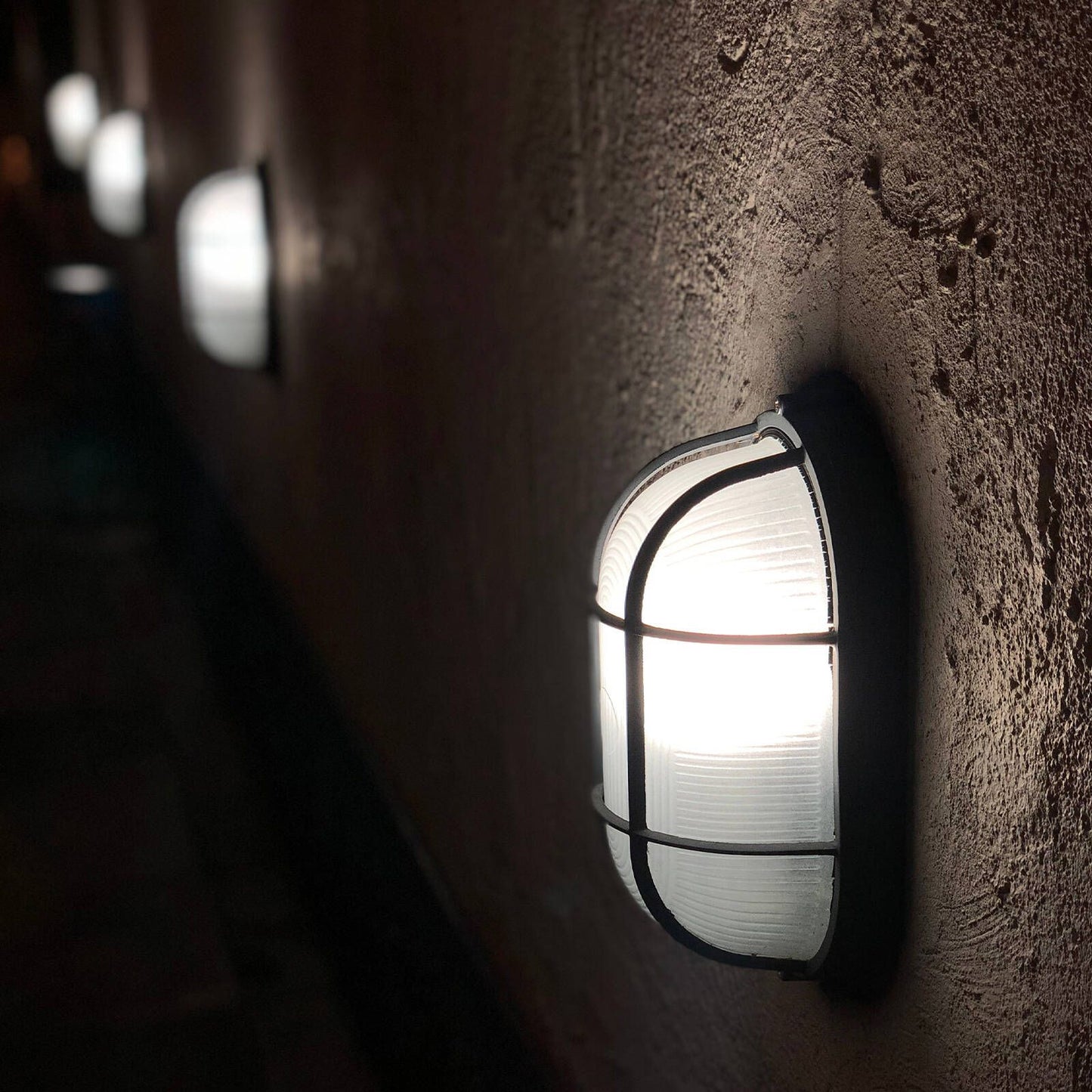 Arlec Black Oval Caged Bunker Light - 60W E27 - 210mm