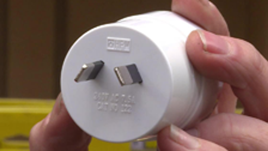 HPM Reverse Travel Adaptor - EU/US to AU