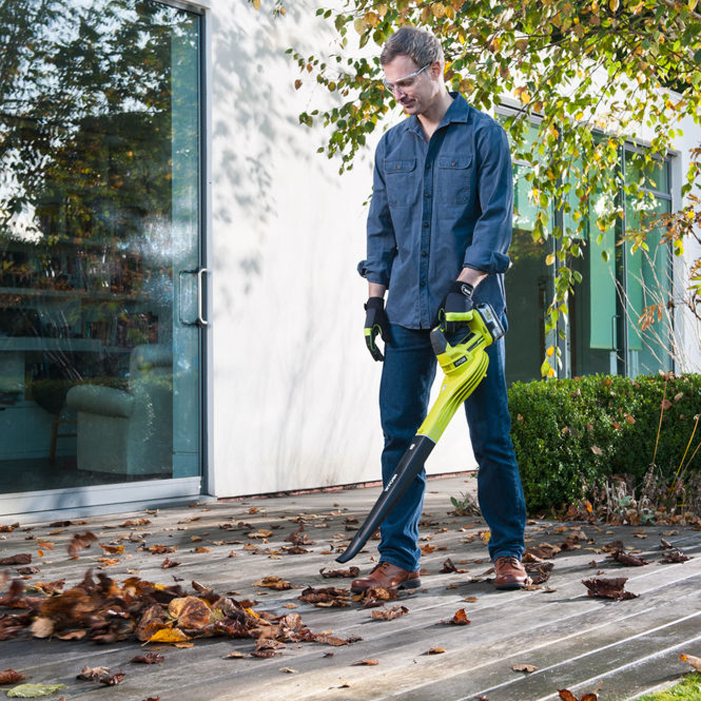 Ryobi Cordless Garden Blower - 245km/h