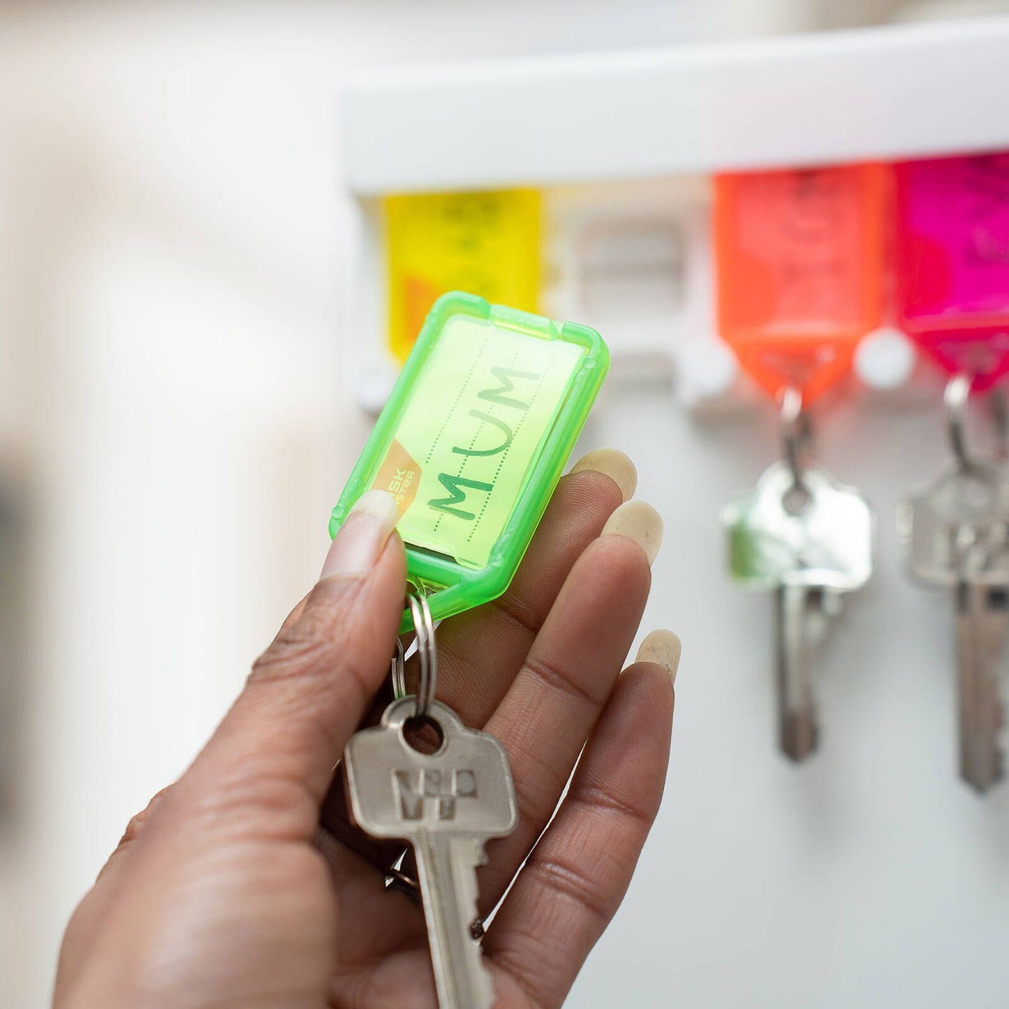 Taskmaster Fluoro Key Tag Organiser - 56 x 29mm - 4 Pack