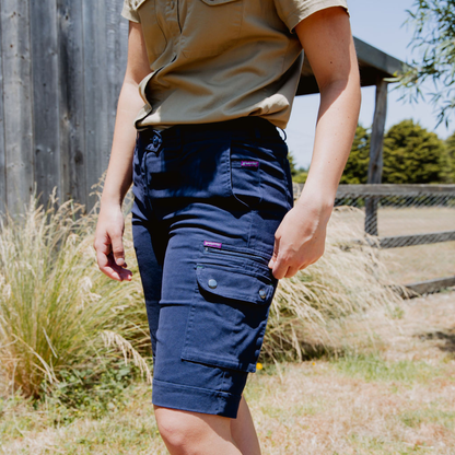 Green Hip Cargo Shorts - Women's - Navy - Size 8