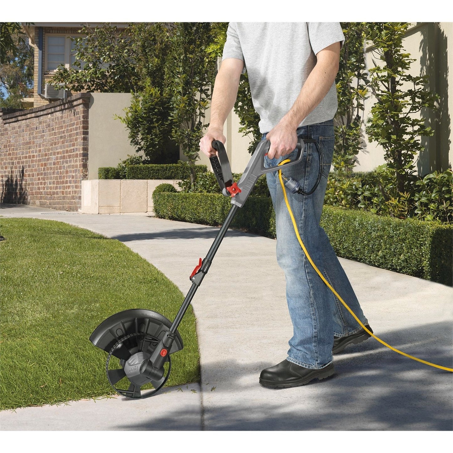 Ozito Corded Line Trimmer - 500W - 290mm