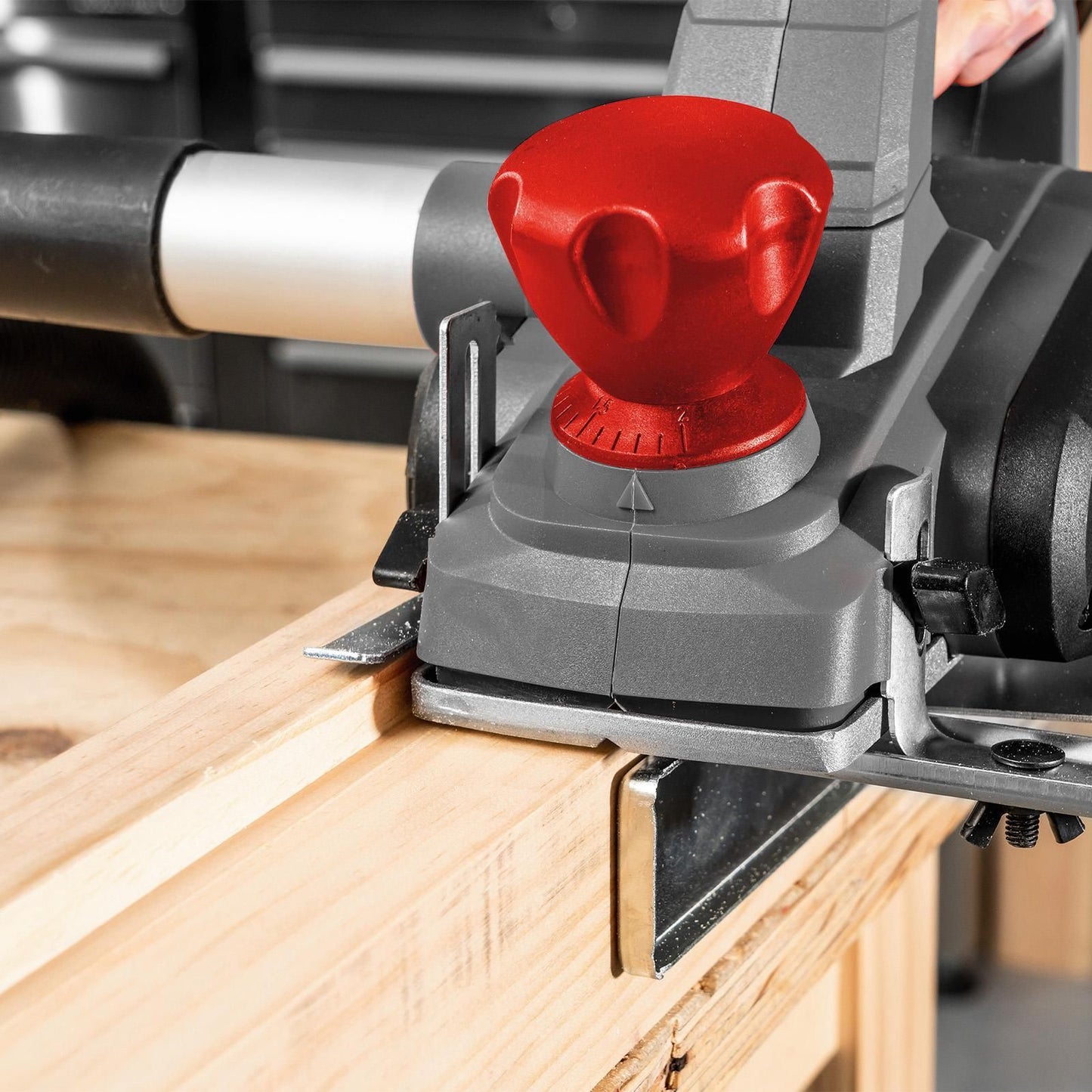 Ozito Planer - 82mm - 750W