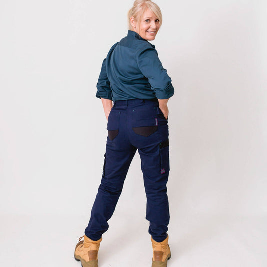 Green Hip Skinny Flex Pants - Size 22 - Navy