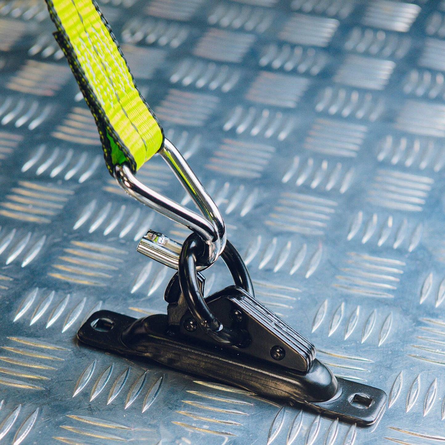 GRUNT Single E-Track Space Saver - 900kg - Black
