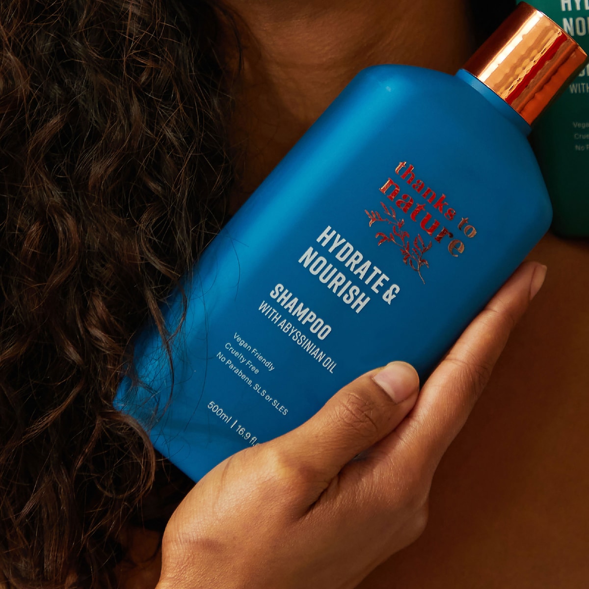 Thanks To Nature Hydrate & Nourish Shampoo With Abyssinian Oil For Dry Hair 500ml