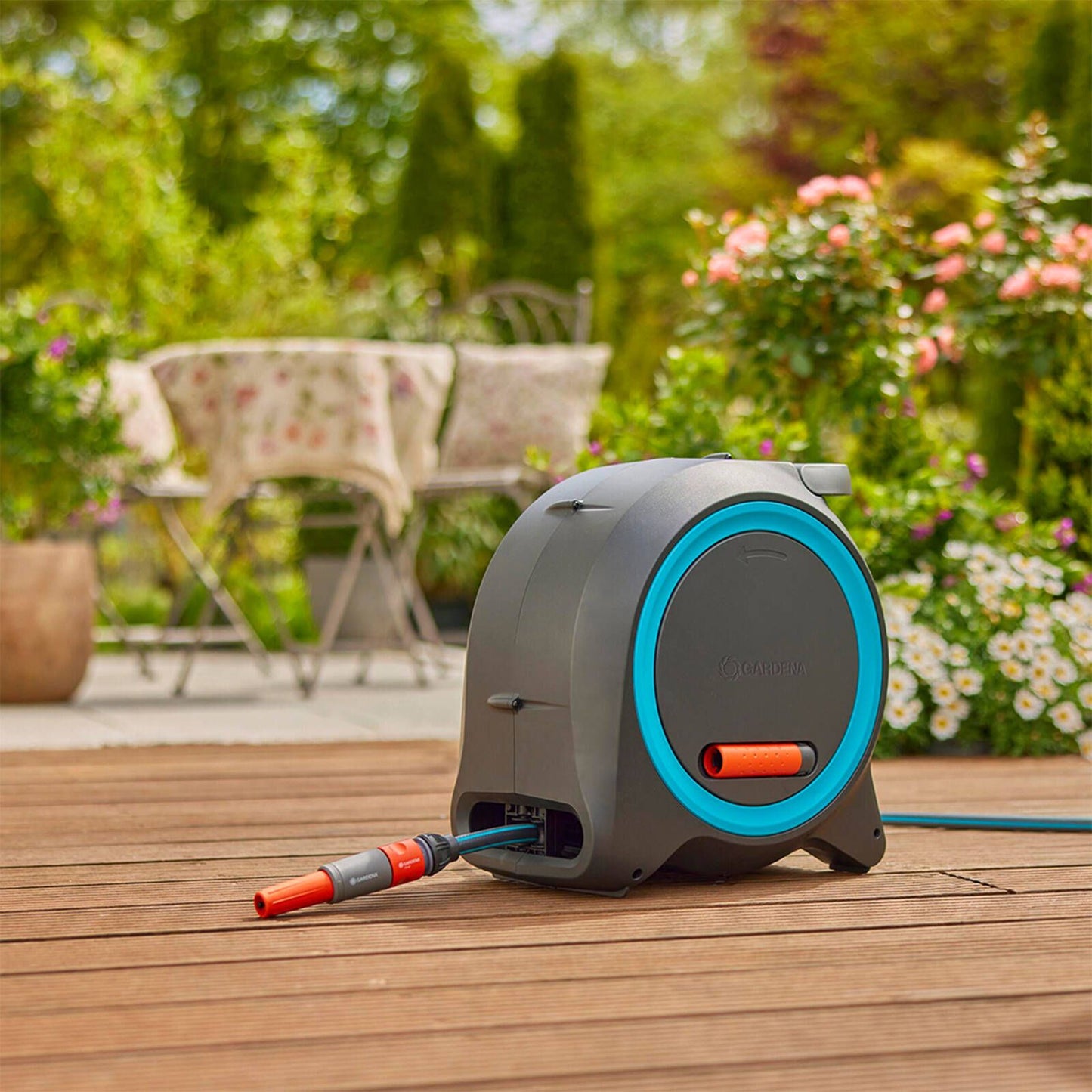 Gardena Dual 2 in 1 Roll Up Hose Reel - 25m