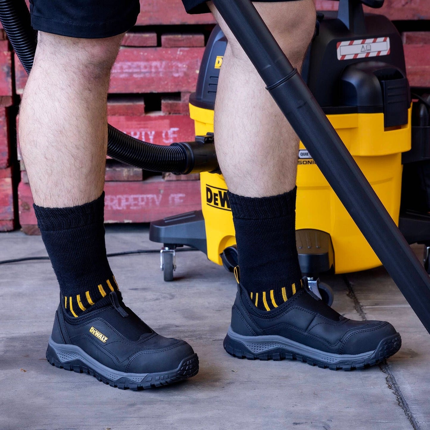 Dewalt Black Stride Safety Work Shoe - Size 6