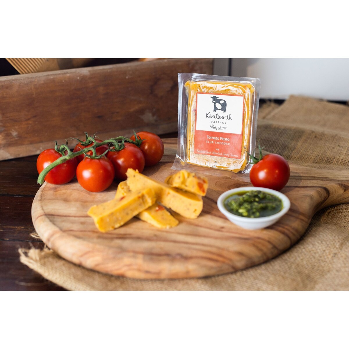 Kenilworth Dairies Dairies Tomato Pesto Club Cheddar 165g