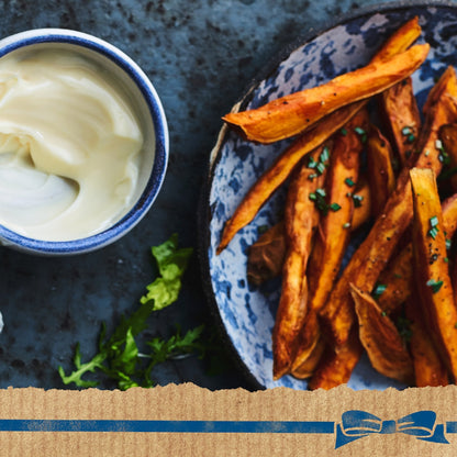 Hellmanns Garlic Aioli Squeeze Mayo 252g