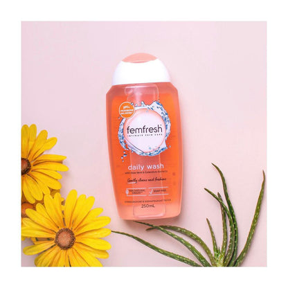 Femfresh Daily Intimate Wash Aloe Vera & Calendula - 250mL