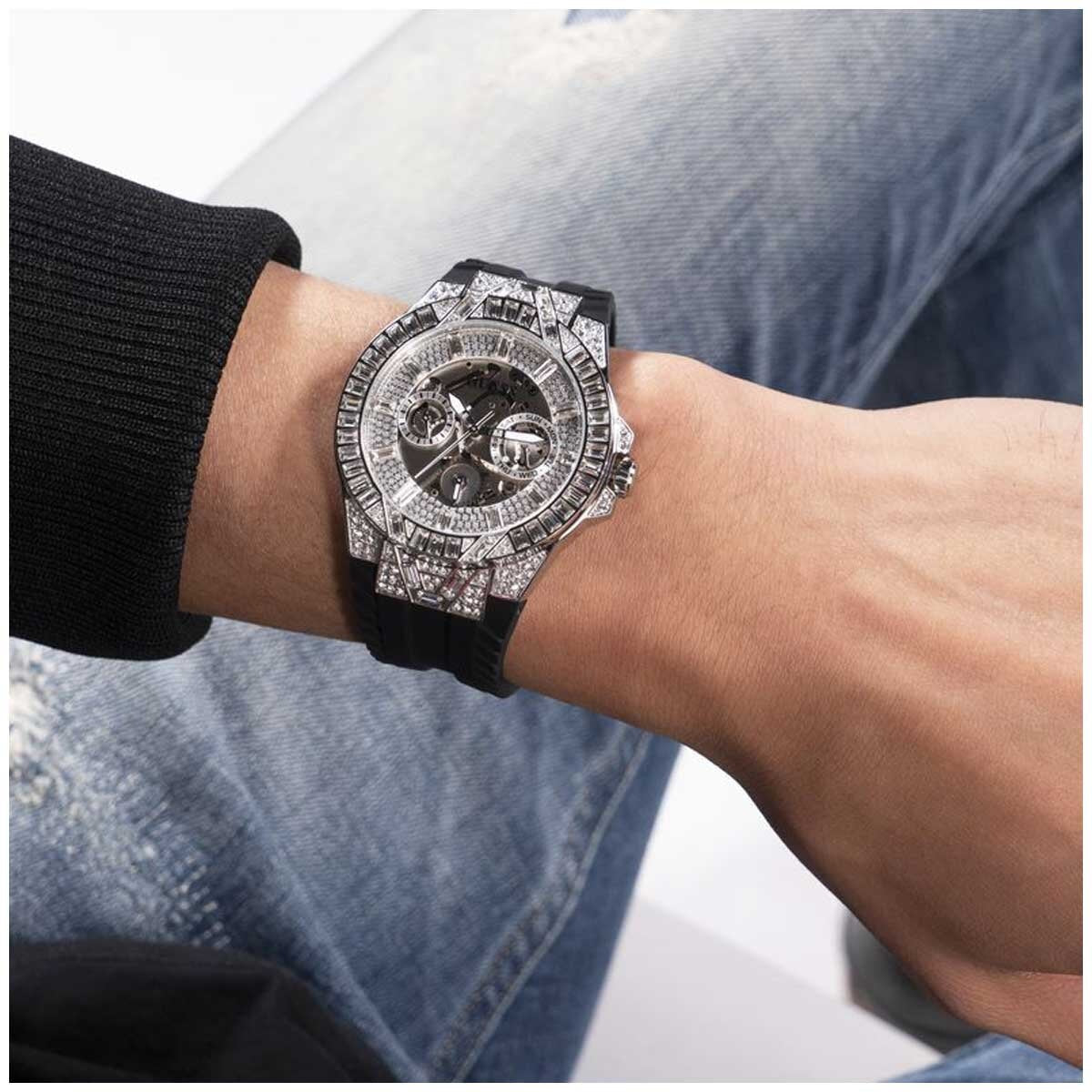 GUESS Dynasty Silver And Black Men's Watch GW0498G1
