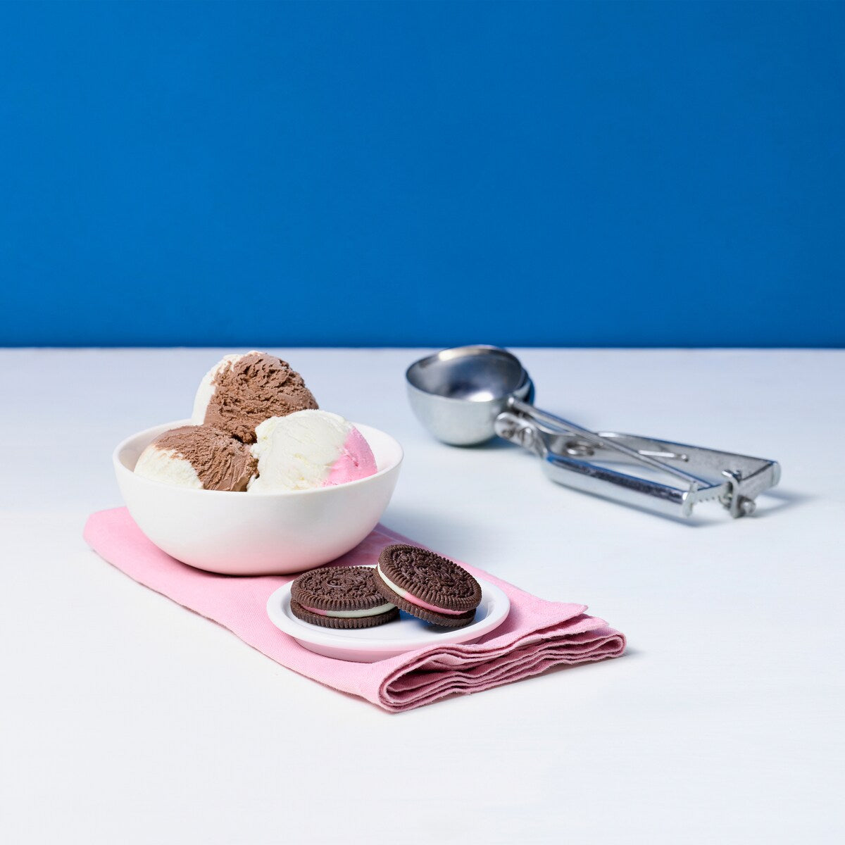 Oreo Neapolitan Double Stuff Cookies 131g