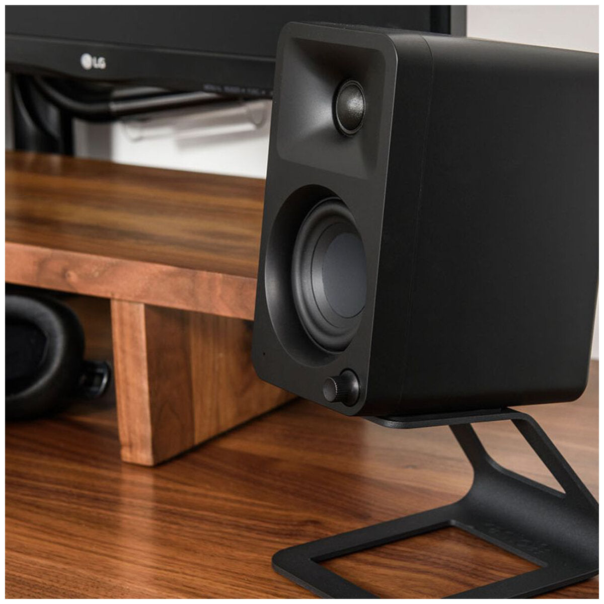 Kanto Ora 100W Powered Desktop Computer Speakers Black KO-ORA-1
