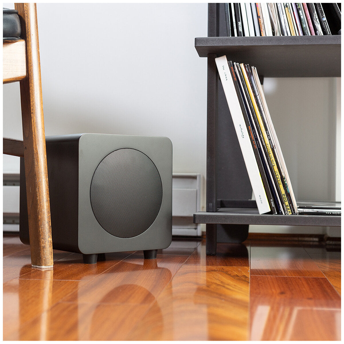 Kanto SUB8 300W Sealed Powered Subwoofer KO-SUB8VMB-I Matte Black 8in