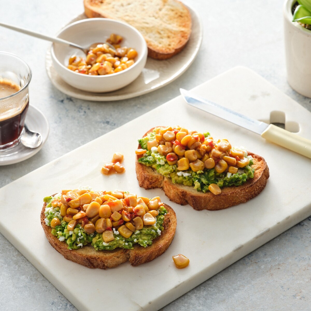 Edgell Snack Time Sweet Corn Salad Topper with Capsicum & Lime 70g