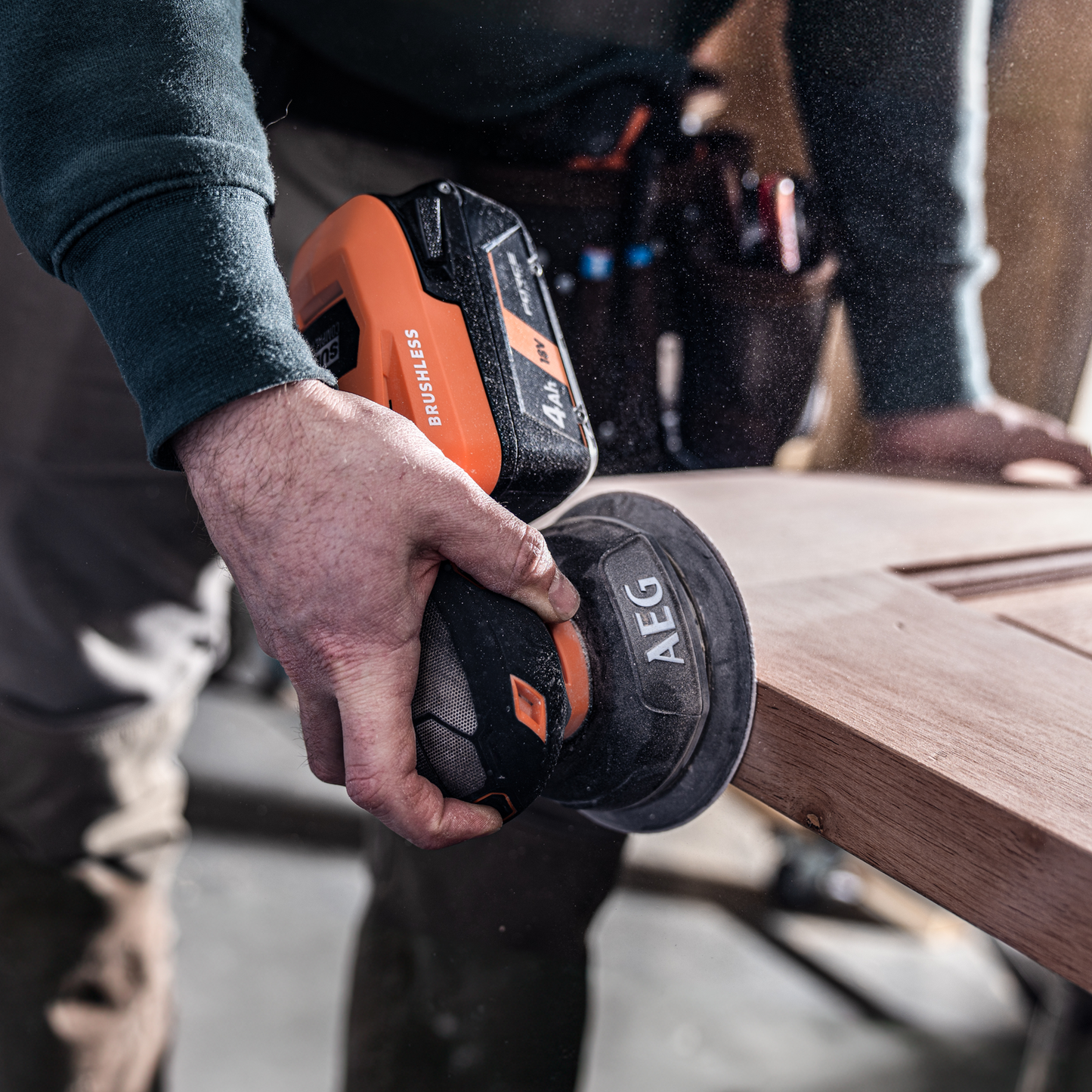 AEG Brushless Sub Compact Random Orbital Sander - 125mm - 18V - Skin Only