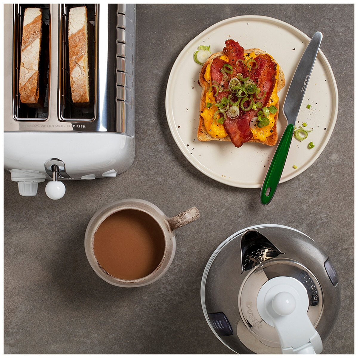 Dualit Lite Jug Kettle 1.5L Gloss White DU72041 Fast Boil & Easy Pour