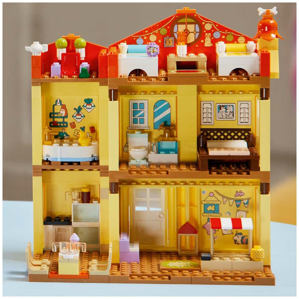 Lego Bluey's Family House Playset 382-Piece Modular Role Play Set 11203