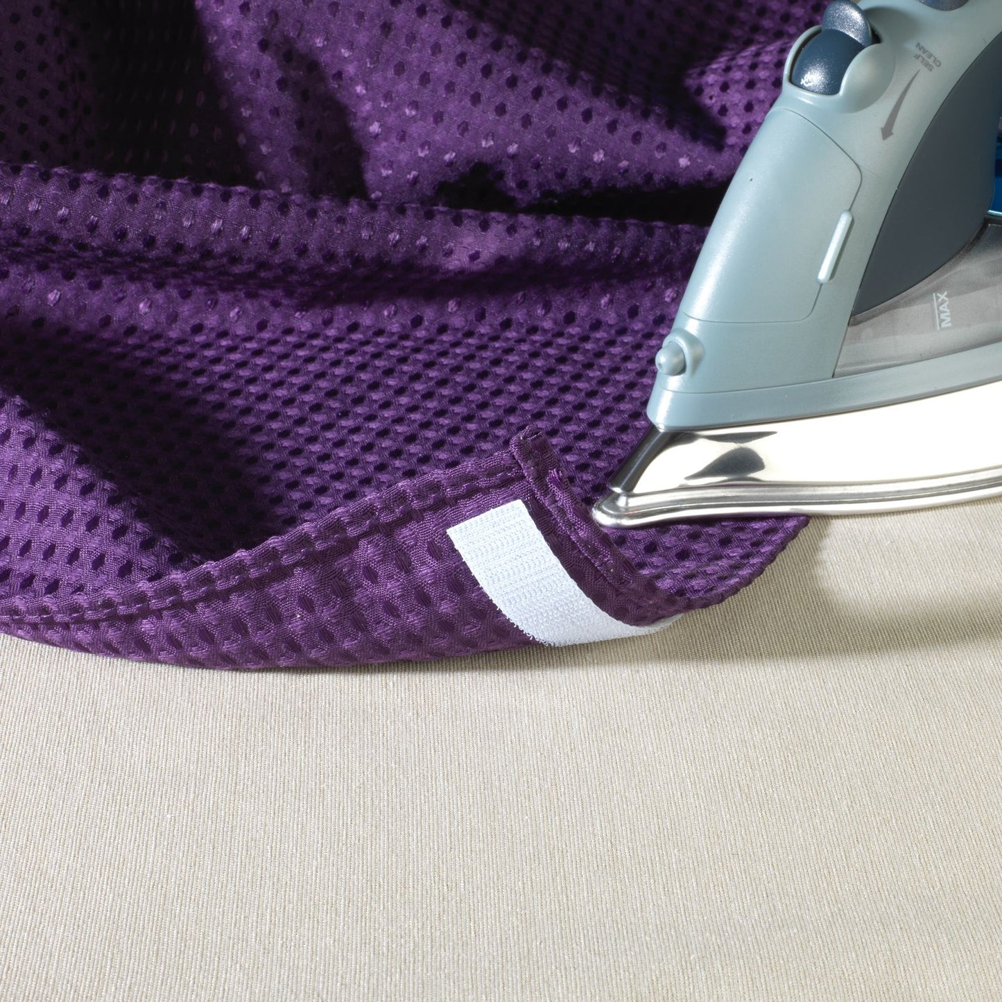 Velcro Brand Iron On Roll - 609 x 19mm - White