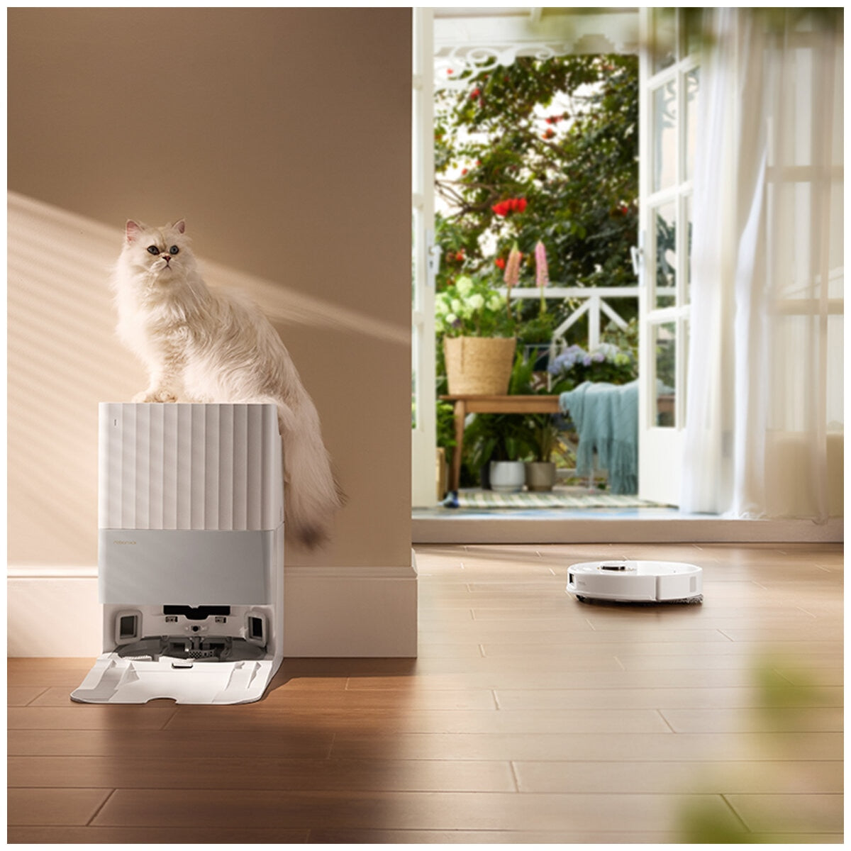 Roborock Qrevo C Robot Vacuum Mop RR-QRRC02-03-WHT White