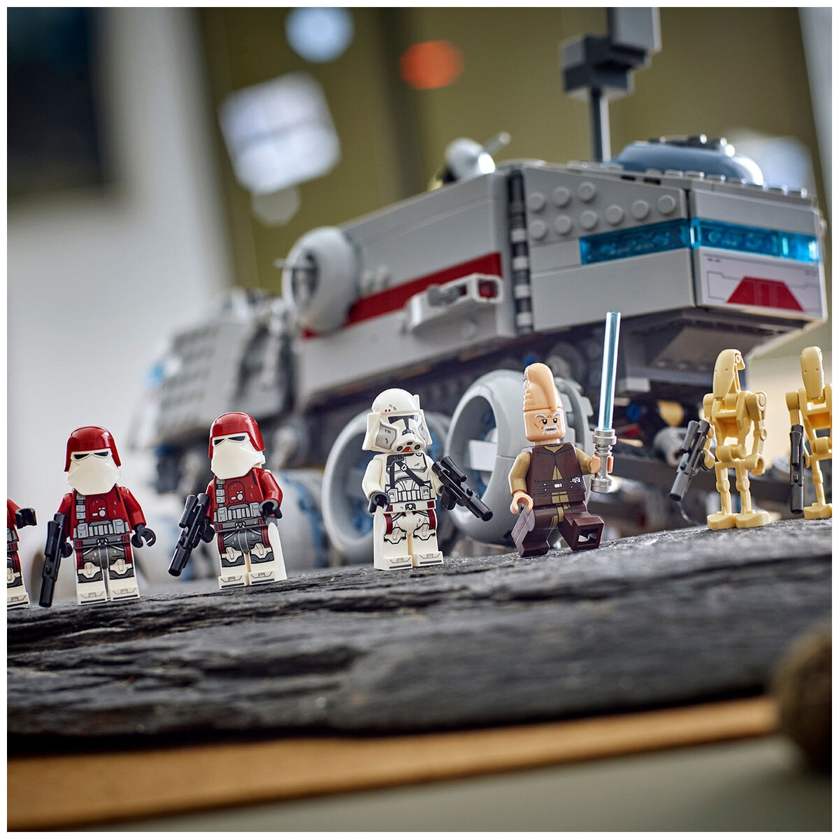 LEGO Star Wars The Clone Wars Republic Juggernaut 75413 Tilt-Activated